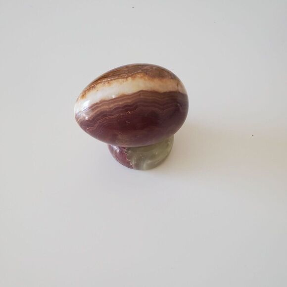 Pakistan Onyx Egg Stone with Vase - 4" Tall - Picture 11 of 12